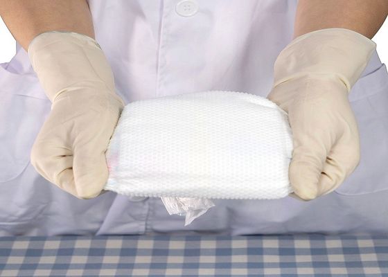 Topsheet Berlubang Popok Bayi Lembut Tape Ajaib Kuat ISO Disetujui
